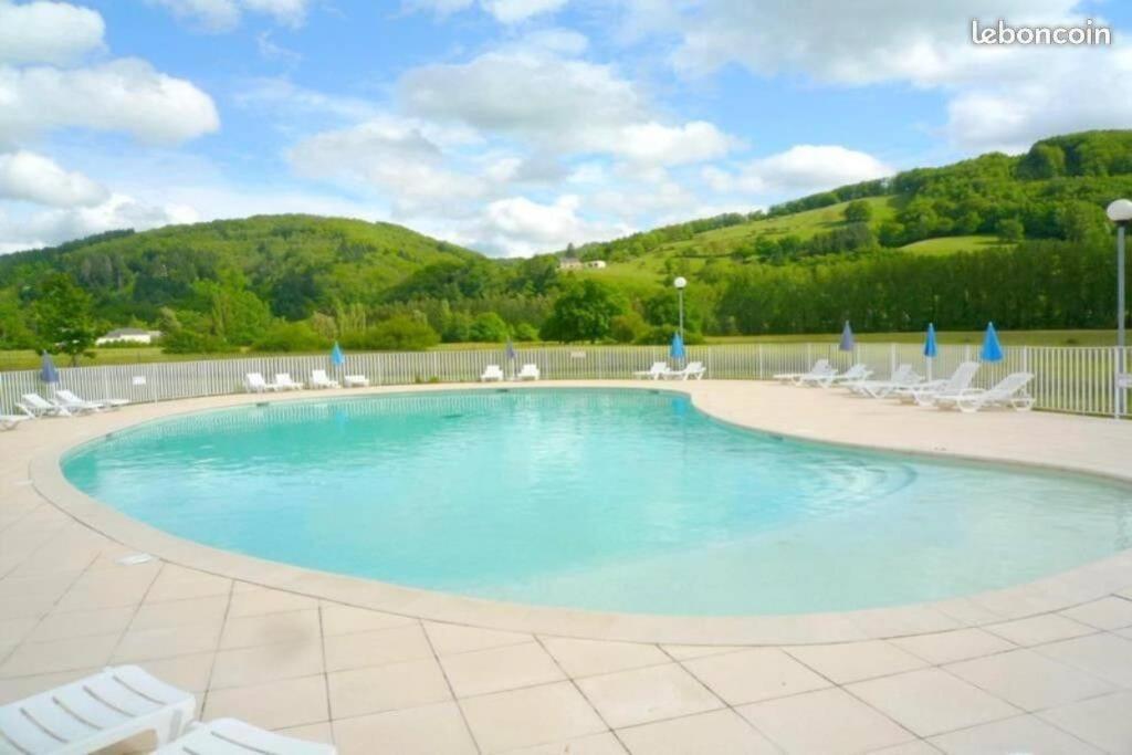 T3 La Savane Saint Geniez D'Olt 2 Piscines Chauffees Dans Une Charmante Residence De Vacances 外观 照片
