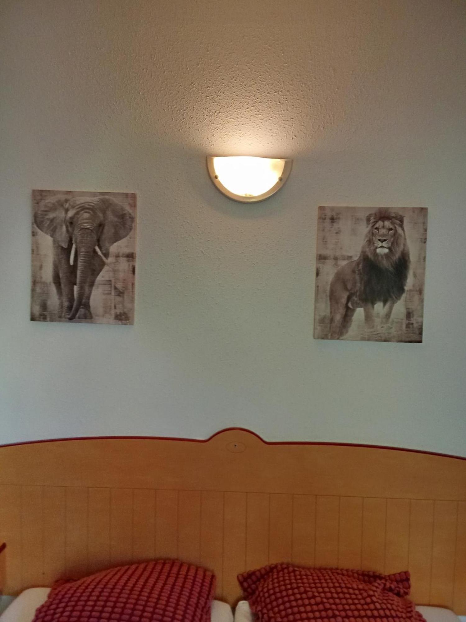 T3 La Savane Saint Geniez D'Olt 2 Piscines Chauffees Dans Une Charmante Residence De Vacances 外观 照片